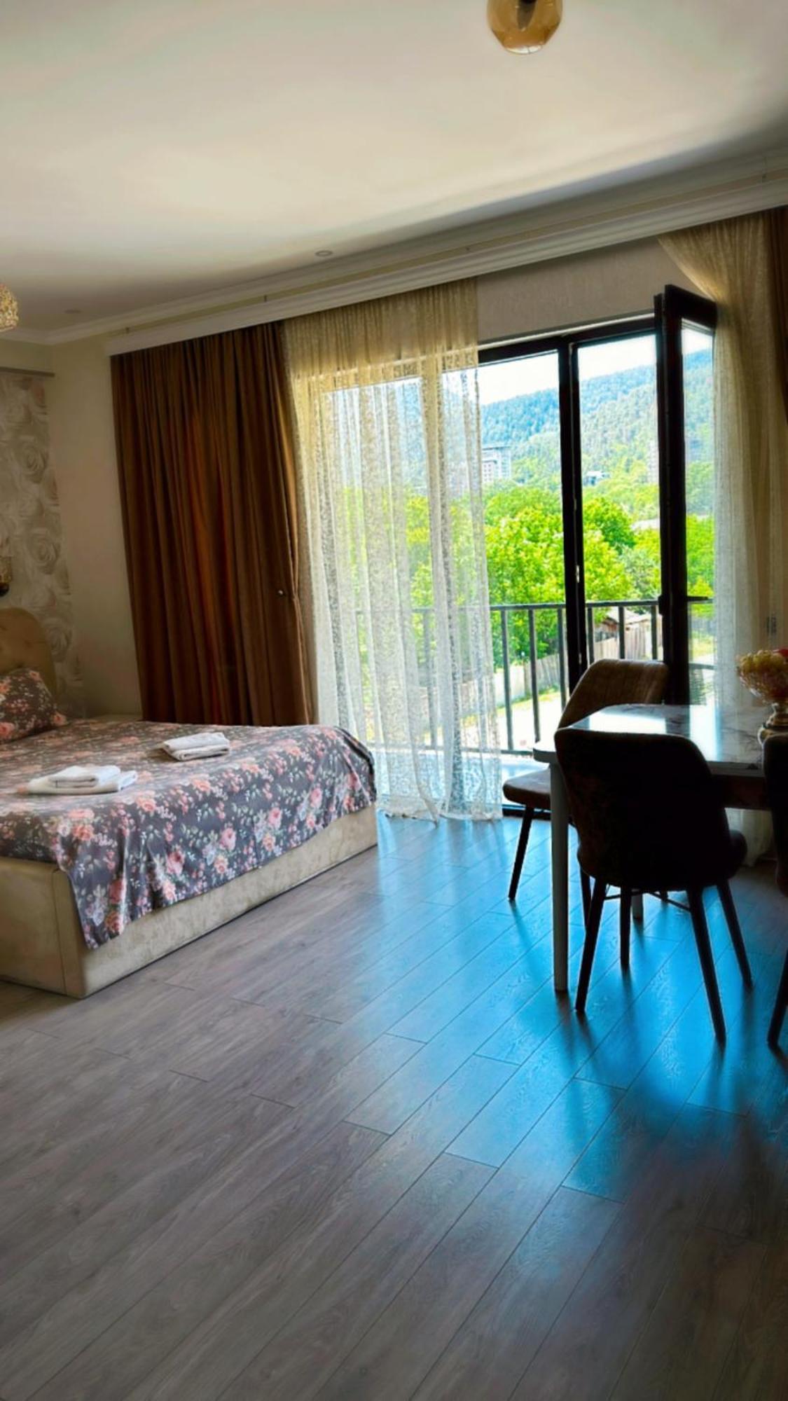 Vitali Apartment Borjomi Εξωτερικό φωτογραφία